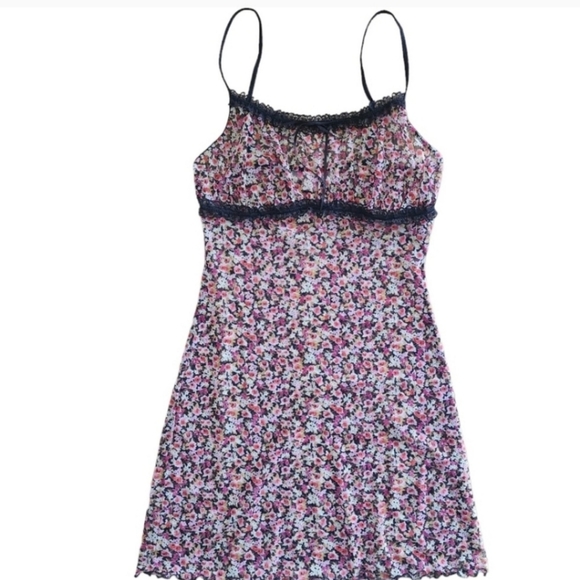 VICTORIA'S SECRET FLORAL MICROMESH SHEER SLIP DRESS. MEDIUM - Picture 1 of 7